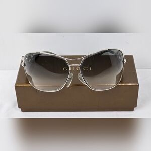 Gucci Mariner Chain Sunglasses W/Box